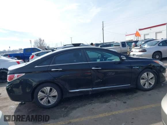 2013 Hyundai Sonata Limited z VIN KMHEC4A43DA097471, wystawiony jako IAAI lot #41647269 z przebiegiem 175 746 mil mil oraz . Historia ofert i sprzedaży dostępna na DreamBid. Obrazek 13.