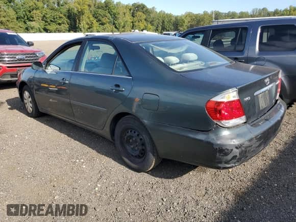 2005 Toyota Camry STD with VIN 4T1BE32K35U008521, listed as a Copart auction lot 71094455 with 256,159 mi miles and Clean title. Bid and sale history available at DreamBid. Image 2.