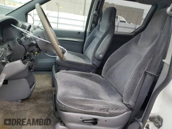 1996 Dodge Caravan z VIN 2B4FP25B1TR796843, wystawiony jako Copart lot #81982154 z przebiegiem 204 452 mil mil oraz Szkoda całkowita • Salvage title. Historia ofert i sprzedaży dostępna na DreamBid. Obrazek 7.