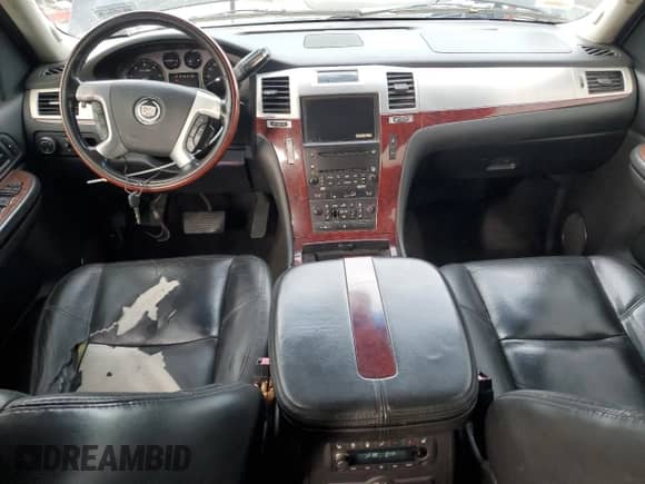 2007 Cadillac Escalade ESV with VIN 1GYFK66827R408438, listed as a Copart auction lot 90285245 with 157,341 mi miles and Clean title. Bid and sale history available at DreamBid. Image 8.