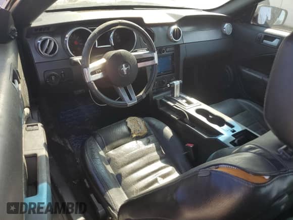 2007 Ford Mustang GT Deluxe с VIN 1ZVHT82H175216302, выставлен на аукционе Copart как лот 82672865 с пробегом 249 721 миль миль и Списание • Salvage title. История ставок и продаж доступна на DreamBid. Изображение 8.