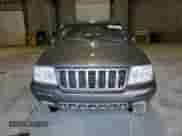 2002 Jeep Grand Cherokee Overland с VIN 1J8GW68J52C241785, выставлен на аукционе Copart как лот 81502335 с пробегом 43 266 миль миль и Чистый • Clean title. История ставок и продаж доступна на DreamBid. Изображение 5.