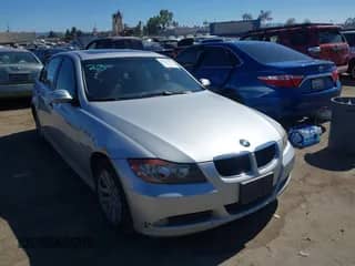 2007 BMW 3 Series 328i z VIN WBAVC53537FZ80538, wystawiony jako IAAI lot #42675956 z przebiegiem 235 056 mil mil oraz . Historia ofert i sprzedaży dostępna na DreamBid. Obrazek 1.