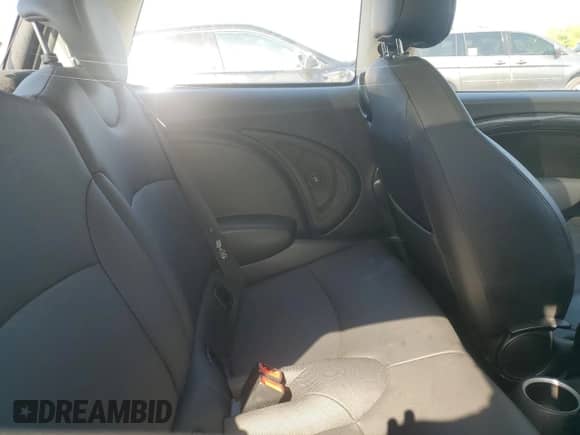 2011 MINI Hardtop S with VIN WMWSV3C50BTY15977, listed as a Copart auction lot 52802295 with 89,085 mi miles and Salvage title. Bid and sale history available at DreamBid. Image 10.