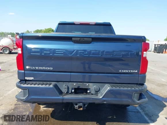 2020 Chevrolet Silverado 1500 Custom с VIN 3GCPWBEH5LG348108, выставлен на аукционе IAAI как лот 42074577 с пробегом 130 835 миль миль и . История ставок и продаж доступна на DreamBid. Изображение 16.