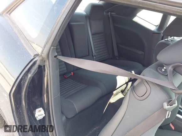 2011 Dodge Challenger with VIN 2B3CJ4DG5BH501071, listed as a IAAI auction lot 43240663 with 95,193 mi miles and . Bid and sale history available at DreamBid. Image 8.