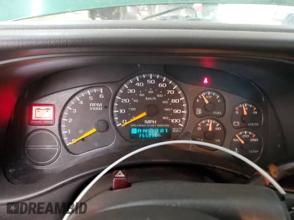 2000 Chevrolet Silverado 1500 with VIN 1GCEC14V9YE336558, listed as a Copart auction lot 48103205 with 265,858 mi miles and Clean title. Bid and sale history available at DreamBid. Image 9.