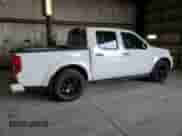 2021 Nissan Frontier SV z VIN 1N6ED0EB4MN722145, wystawiony jako Copart lot #81675825 z przebiegiem 58 251 mil mil oraz Szkoda całkowita • Salvage title. Historia ofert i sprzedaży dostępna na DreamBid. Obrazek 3.