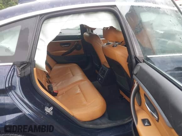 2018 BMW 4 Series 430i xDrive с VIN WBA4J3C5XJBG96766, выставлен на аукционе IAAI как лот 42310906 с пробегом 116 189 миль миль и . История ставок и продаж доступна на DreamBid. Изображение 8.