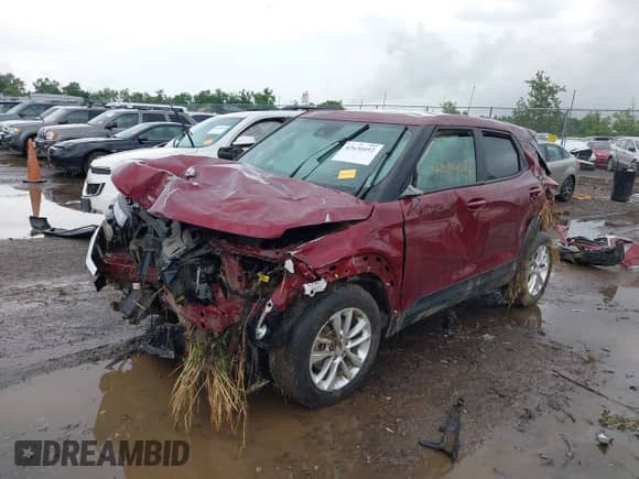 2025 Chevrolet TrailBlazer LS with VIN KL79MMSP8SB133560, listed as a IAAI auction lot 42636052 with 6,471 mi miles and . Bid and sale history available at DreamBid. Image 18.