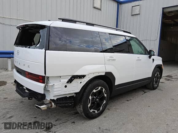 2025 Hyundai Santa Fe SEL с VIN 5NMP24GL3SH078226, выставлен на аукционе Copart как лот 85746394 с пробегом 1 932 миль миль и Чистый • Clean title. История ставок и продаж доступна на DreamBid. Изображение 3.