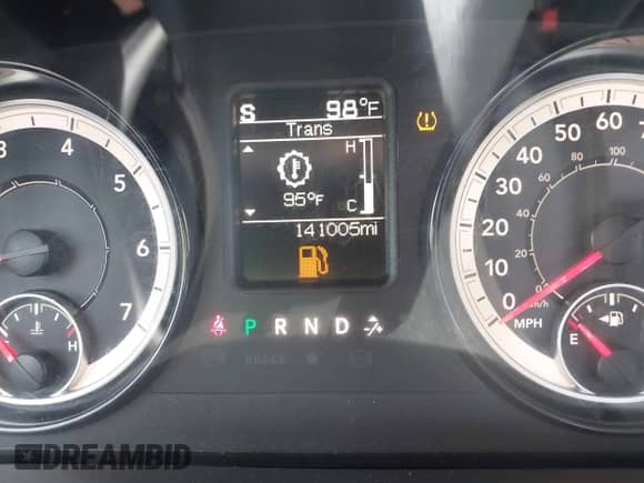 2018 Ram 1500 Tradesman z VIN 1C6RR7FT7JS309341, wystawiony jako IAAI lot #42805407 z przebiegiem 141 005 mil mil oraz . Historia ofert i sprzedaży dostępna na DreamBid. Obrazek 15.