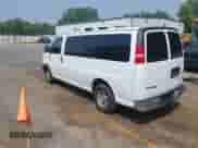 2006 Chevrolet City Express Cargo z VIN 1GNFH15T861208293, wystawiony jako IAAI lot #42914146 z przebiegiem 484 112 mil mil oraz . Historia ofert i sprzedaży dostępna na DreamBid. Obrazek 3.