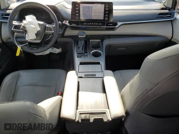 2023 Toyota Sienna Limited с VIN 5TDZRKECXPS169624, выставлен на аукционе Copart как лот 57683695 с пробегом 31 310 миль миль и Списание • Salvage title. История ставок и продаж доступна на DreamBid. Изображение 8.