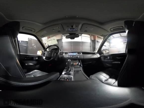 2012 Land Rover Range Rover Sport HSE Lux z VIN SALSK2D49CA747647, wystawiony jako IAAI lot #41722974 z przebiegiem 92 560 mil mil oraz . Historia ofert i sprzedaży dostępna na DreamBid. Obrazek 19.