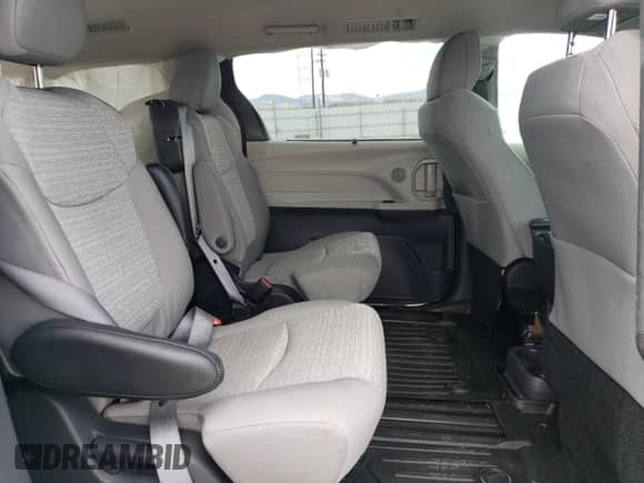 2023 Toyota Sienna LE с VIN 5TDKSKFC0PS075157, выставлен на аукционе Copart как лот 54269555 с пробегом 44 088 миль миль и На запчасти • Non repairable. История ставок и продаж доступна на DreamBid. Изображение 11.