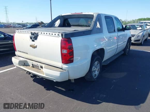 2007 Chevrolet Avalanche LTZ с VIN 3GNEC12J47G173400, выставлен на аукционе IAAI как лот 42027376 с пробегом Не указан миль и . История ставок и продаж доступна на DreamBid. Изображение 4.