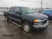 2005 GMC Sierra 1500 SLE z VIN 2GTEK13T351237413, wystawiony jako Copart lot #88888335 z przebiegiem 218 093 mil mil oraz Szkoda całkowita • Salvage title. Historia ofert i sprzedaży dostępna na DreamBid. Obrazek 4.