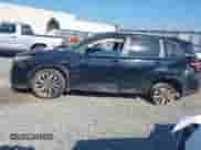 2025 Subaru Forester Touring z VIN JF2SLDTC6SH579157, wystawiony jako IAAI lot #43005492 z przebiegiem 2 811 mil mil oraz . Historia ofert i sprzedaży dostępna na DreamBid. Obrazek 14.