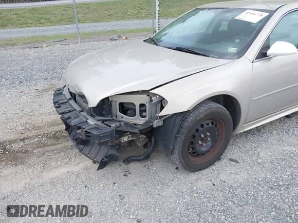 2012 Chevrolet Impala Police Police with VIN 2G1WD5E37C1202978, listed as a IAAI auction lot 42106770 with 198,664 mi miles and . Bid and sale history available at DreamBid. Image 17.