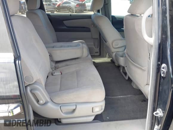 2012 Honda Odyssey EX с VIN 5FNRL5H45CB005591, выставлен на аукционе IAAI как лот 43012676 с пробегом 148 422 миль миль и . История ставок и продаж доступна на DreamBid. Изображение 8.