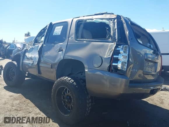 2012 Chevrolet Tahoe LT с VIN 1GNSKBE09CR100385, выставлен на аукционе IAAI как лот 41743325 с пробегом 185 174 миль миль и . История ставок и продаж доступна на DreamBid. Изображение 3.