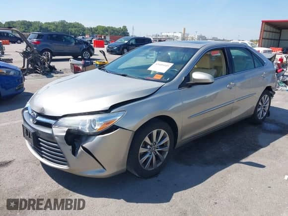 2017 Toyota Camry SE with VIN 4T1BF1FK3HU683981, listed as a IAAI auction lot 43105349 with 82,423 mi miles and . Bid and sale history available at DreamBid. Image 2.
