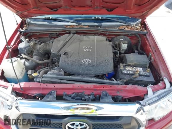 2014 Toyota Tacoma PreRunner with VIN 5TFKU4HN8EX005210, listed as a IAAI auction lot 42670791 with 165,715 mi miles and . Bid and sale history available at DreamBid. Image 10.