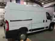 2022 Ram ProMaster Cargo z VIN 3C6LRVBG4NE115670, wystawiony jako Copart lot #51650585 z przebiegiem 57 848 mil mil oraz Czysty tytuł • Clean title. Historia ofert i sprzedaży dostępna na DreamBid. Obrazek 3.