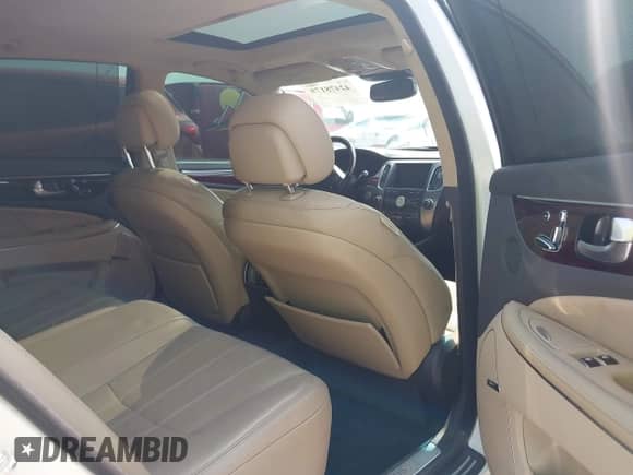 2011 Hyundai Equus Ultimate z VIN KMHGH4JF4BU041384, wystawiony jako IAAI lot #42478175 z przebiegiem 101 504 mil mil oraz . Historia ofert i sprzedaży dostępna na DreamBid. Obrazek 8.