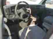 2003 Chevrolet Express Cargo с VIN 1GCHG35U531158828, выставлен на аукционе Copart как лот 46955195 с пробегом 316 919 миль миль и Списание • Salvage title. История ставок и продаж доступна на DreamBid. Изображение 8.