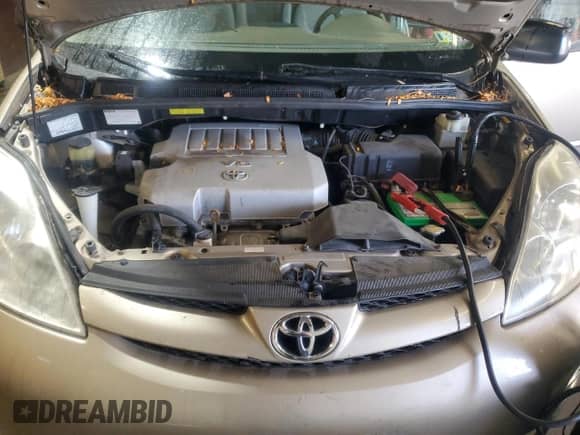 2007 Toyota Sienna CE с VIN 5TDZK23C87S006929, выставлен на аукционе Copart как лот 84635535 с пробегом 114 592 миль миль и Списание • Salvage title. История ставок и продаж доступна на DreamBid. Изображение 12.