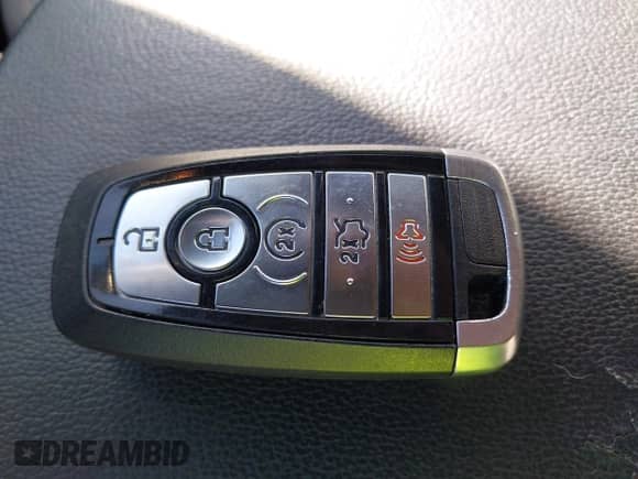 2018 Ford Explorer XLT z VIN 1FM5K7DH1JGA17581, wystawiony jako IAAI lot #43506653 z przebiegiem 159 525 mil mil oraz . Historia ofert i sprzedaży dostępna na DreamBid. Obrazek 11.