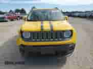 2017 Jeep Renegade Latitude с VIN ZACCJABB3HPE90213, выставлен на аукционе Copart как лот 70889635 с пробегом 137 765 миль миль и Списание • Salvage title. История ставок и продаж доступна на DreamBid. Изображение 5.