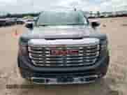 2023 GMC Sierra 1500 Denali z VIN 3GTUUGED9PG208796, wystawiony jako Copart lot #66319535 z przebiegiem 64 409 mil mil oraz Szkoda całkowita • Salvage title. Historia ofert i sprzedaży dostępna na DreamBid. Obrazek 5.