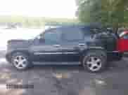 2010 Chevrolet Tahoe LTZ with VIN 1GNUCCE00AR290215, listed as a IAAI auction lot 42618868 with 180,652 mi miles and . Bid and sale history available at DreamBid. Image 14.