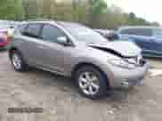 2010 Nissan Murano SL z VIN JN8AZ1MU9AW018593, wystawiony jako IAAI lot #39164885 z przebiegiem 192 754 mil mil oraz . Historia ofert i sprzedaży dostępna na DreamBid. Obrazek 1.