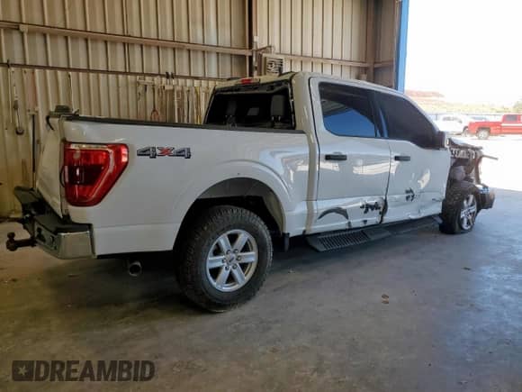 2023 Ford F-150 XL z VIN 1FTFW1E50PFD24205, wystawiony jako Copart lot #66202755 z przebiegiem 12 632 mil mil oraz Szkoda całkowita • Salvage title. Historia ofert i sprzedaży dostępna na DreamBid. Obrazek 3.