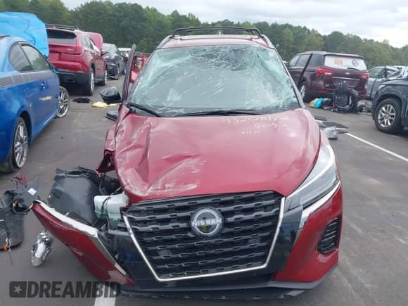 2024 Nissan Kicks SR z VIN 3N1CP5DV3RL523527, wystawiony jako IAAI lot #43208172 z przebiegiem 25 757 mil mil oraz . Historia ofert i sprzedaży dostępna na DreamBid. Obrazek 13.