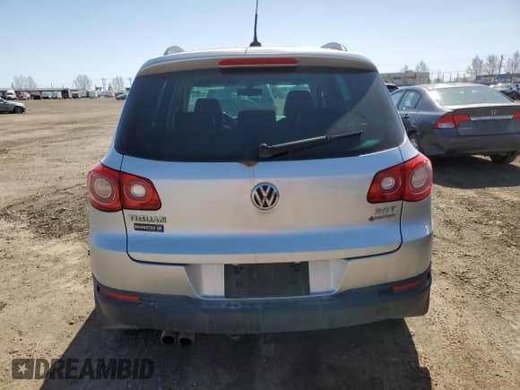 2010 Volkswagen Tiguan с VIN WVGBV9AX8AW510455, выставлен на аукционе Copart как лот 53052825 с пробегом 189 075 миль миль и Чистый • Clean title. История ставок и продаж доступна на DreamBid. Изображение 6.