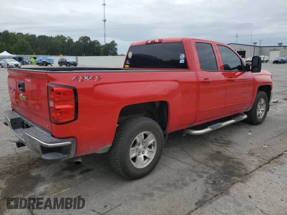 2018 Chevrolet Silverado 1500 LT with VIN 1GCVKREC9JZ133120, listed as a Copart auction lot 70205895 with 139,820 mi miles and Salvage title. Bid and sale history available at DreamBid. Image 3.