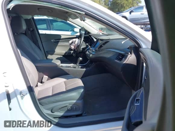 2018 Chevrolet Impala LT с VIN 1G1105S34JU120279, выставлен на аукционе IAAI как лот 43183811 с пробегом 134 580 миль миль и . История ставок и продаж доступна на DreamBid. Изображение 5.