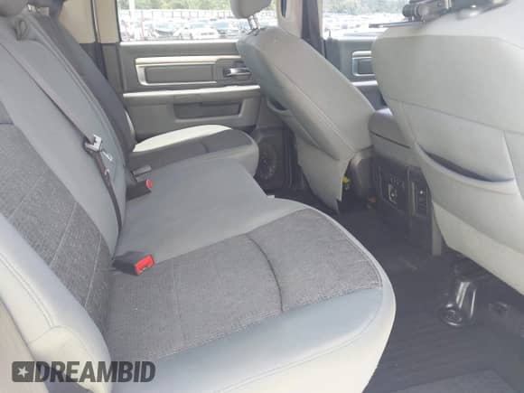 2014 Ram 1500 Big Horn z VIN 1C6RR7LT4ES270816, wystawiony jako IAAI lot #42396422 z przebiegiem 167 919 mil mil oraz . Historia ofert i sprzedaży dostępna na DreamBid. Obrazek 8.