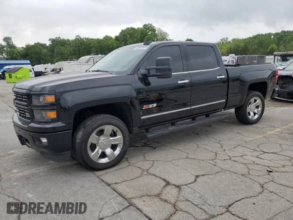 2015 Chevrolet Silverado 1500 LTZ z VIN 3GCUKSEJ2FG410800, wystawiony jako Copart lot #56052234 z przebiegiem 116 986 mil mil oraz Szkoda całkowita • Salvage title. Historia ofert i sprzedaży dostępna na DreamBid. Obrazek 1.