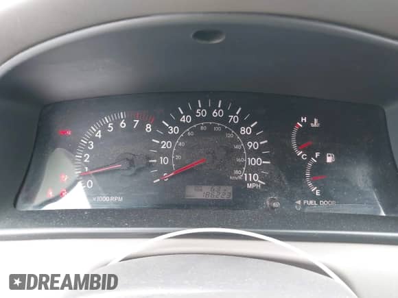 2005 Toyota Corolla CE z VIN 1NXBR30E45Z525134, wystawiony jako IAAI lot #43421593 z przebiegiem 186 223 mil mil oraz . Historia ofert i sprzedaży dostępna na DreamBid. Obrazek 7.