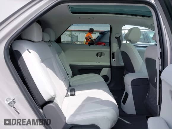 2025 Hyundai Ioniq 5 с VIN 7YAKRDDC1SY012777, выставлен на аукционе IAAI как лот 42581235 с пробегом 1 988 миль миль и . История ставок и продаж доступна на DreamBid. Изображение 8.