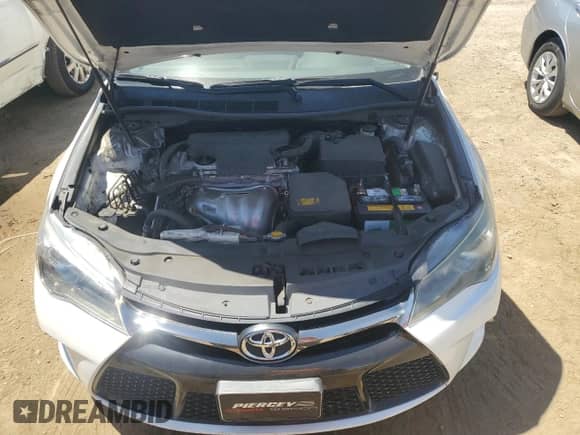 2015 Toyota Camry SE z VIN 4T1BF1FK6FU901540, wystawiony jako Copart lot #67824065 z przebiegiem 120 485 mil mil oraz Szkoda całkowita • Salvage title. Historia ofert i sprzedaży dostępna na DreamBid. Obrazek 11.