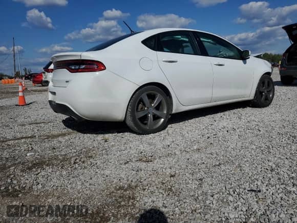 2015 Dodge Dart GT z VIN 1C3CDFEB4FD378732, wystawiony jako Copart lot #82207805 z przebiegiem 195 209 mil mil oraz Szkoda całkowita • Salvage title. Historia ofert i sprzedaży dostępna na DreamBid. Obrazek 3.