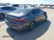 2017 Honda Accord EX-L с VIN JHMCR6F53HC010118, выставлен на аукционе IAAI как лот 43416745 с пробегом 83 564 миль миль и . История ставок и продаж доступна на DreamBid. Изображение 4.