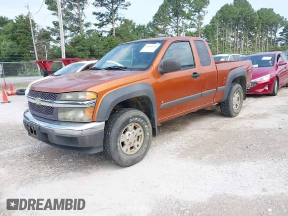 2006 Chevrolet Colorado Work Truck z VIN 1GCDT196468264628, wystawiony jako IAAI lot #42394743 z przebiegiem 227 454 mil mil oraz . Historia ofert i sprzedaży dostępna na DreamBid. Obrazek 2.